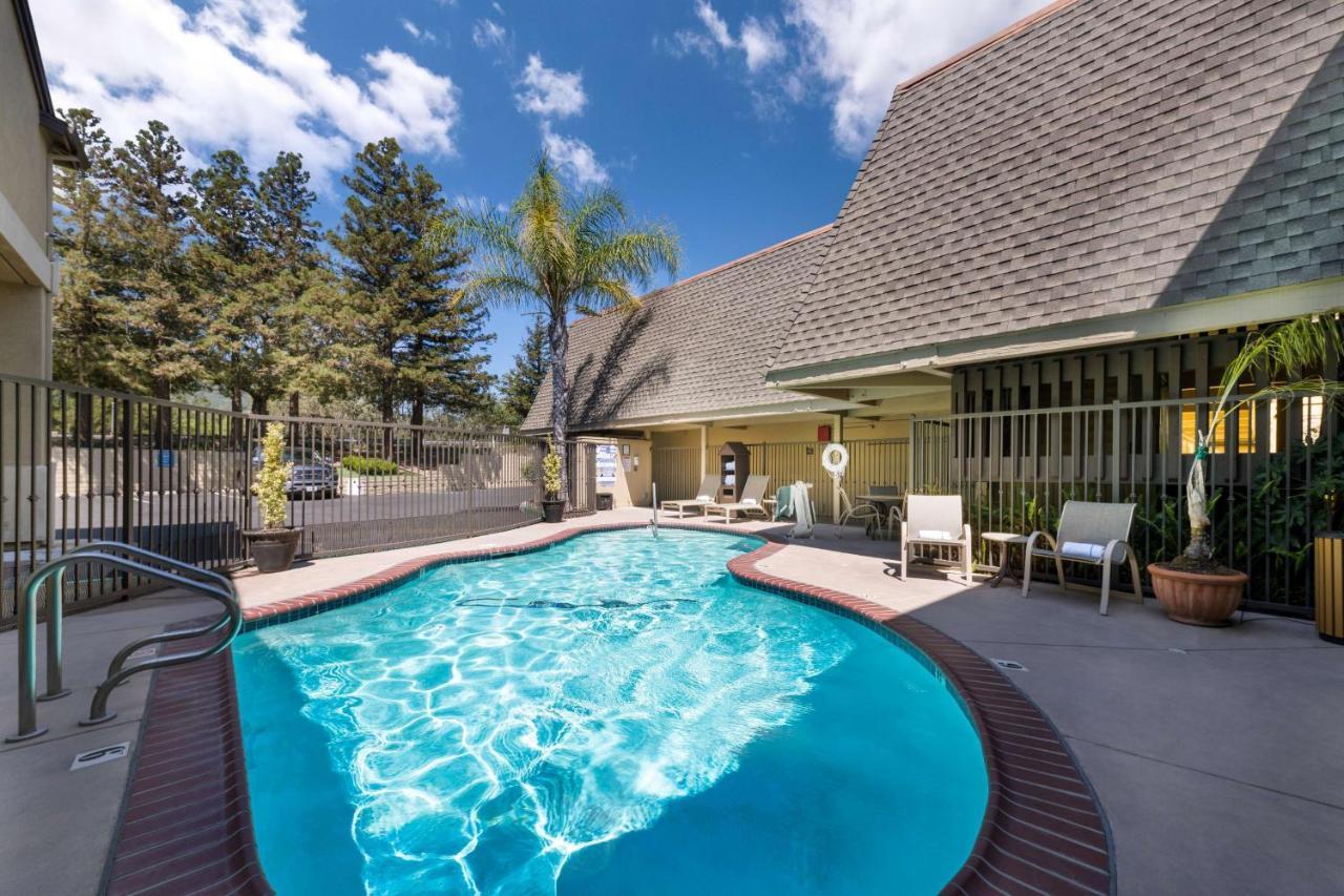Best Western Danville Sycamore Inn Екстер'єр фото